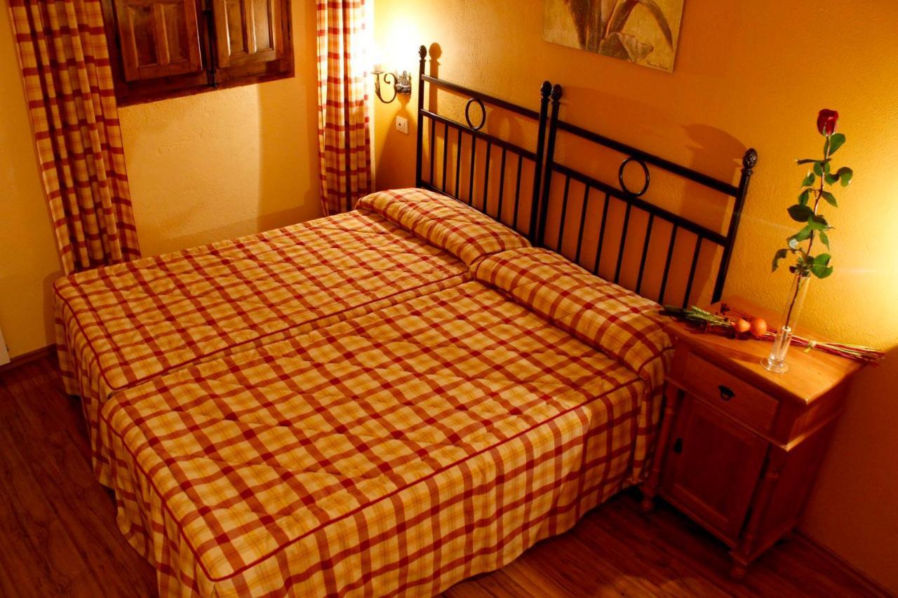 Hotel Hostatgeria Sant Jaume Corachar Esterno foto