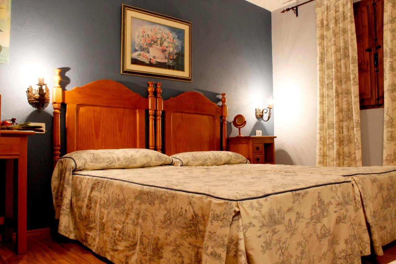 Hotel Hostatgeria Sant Jaume Corachar Esterno foto